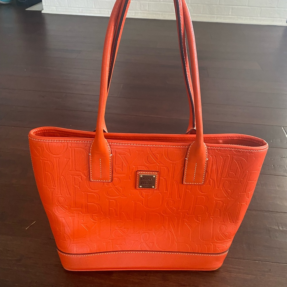 Dooney Bourke Grafica Embossed Leather Retro Russel Shopper Tote Handbag ORANGE